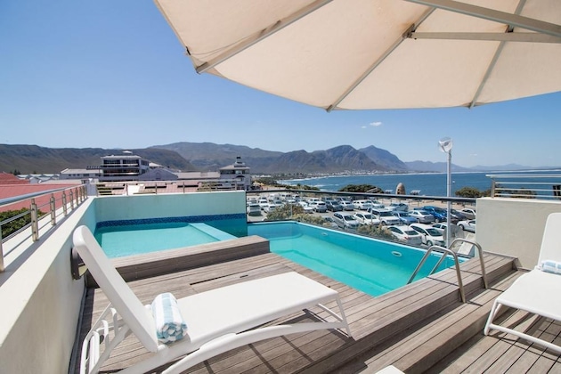 Gallery - Harbour Square Hotel