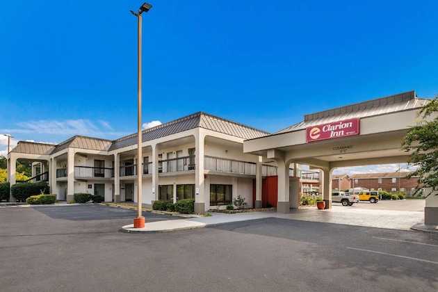 Gallery - Clarion Inn Cleveland