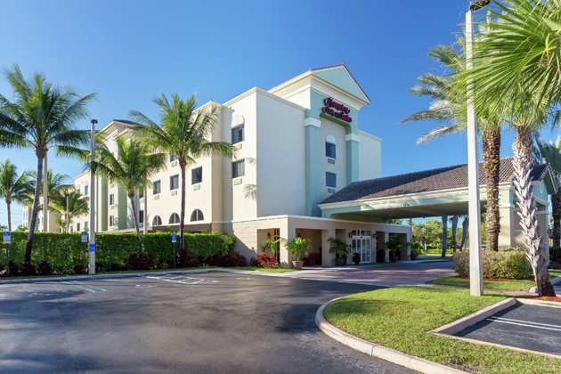 Gallery - Hampton Inn & Suites Wellington