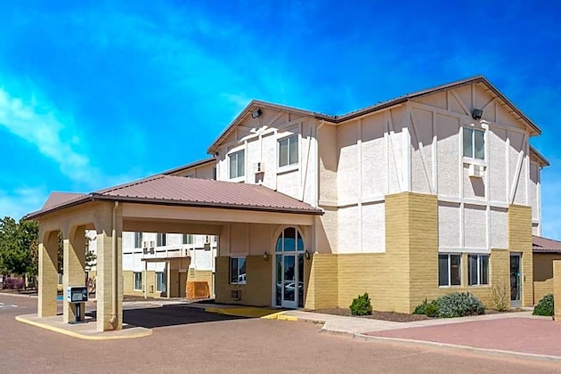 Gallery - Super 8 By Wyndham Holbrook