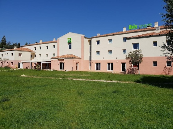 Gallery - Ibis Styles Marseille Plan De Campagne