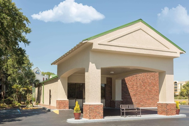 Gallery - Days Inn By Wyndham Mt Pleasant-Charleston-Patriots Point