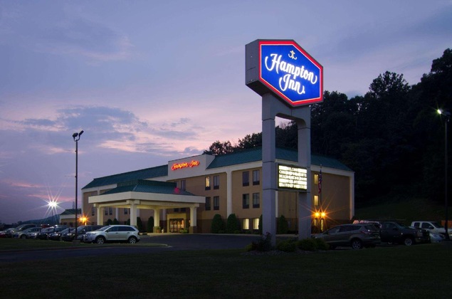 Gallery - Spark By Hilton Newcomerstown