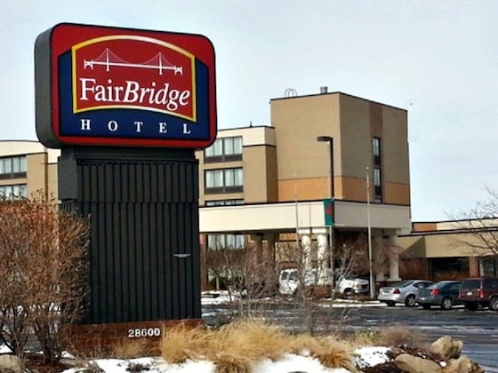 Gallery - Fairbridge Hotel Cleveland East