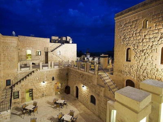 Gallery - Kasr-I Nehroz Hotel