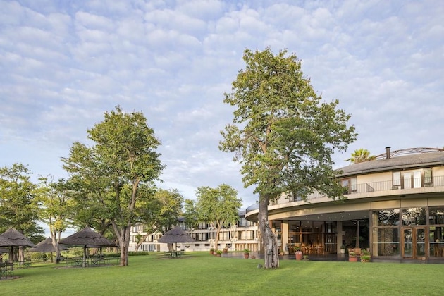 Gallery - Hwange Safari Lodge