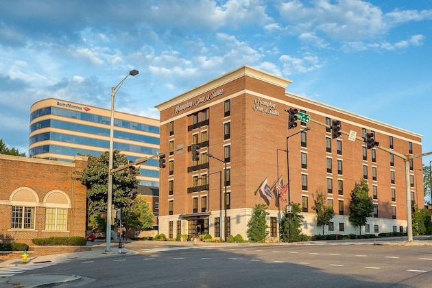 Gallery - Hampton Inn and Suites Downtown Knoxville