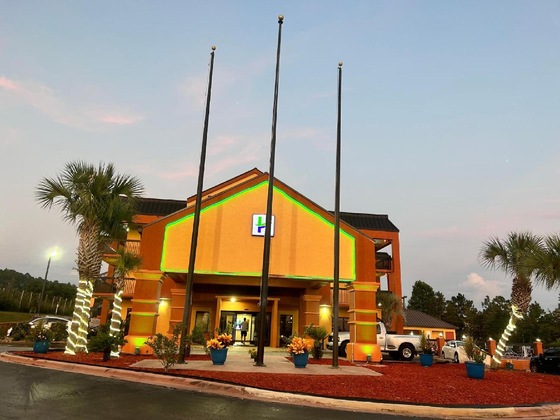 Gallery - Hampton Inn Crestview