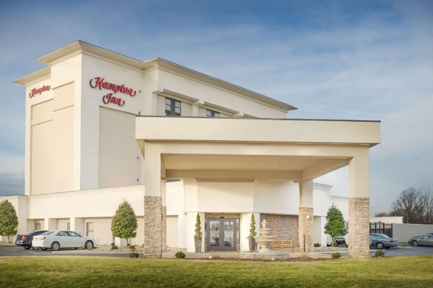 Gallery - Hampton Inn Terre Haute