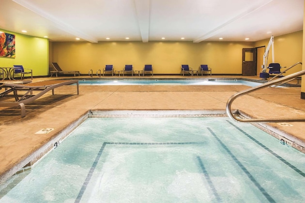 Gallery - La Quinta Inn & Suites By Wyndham Ely