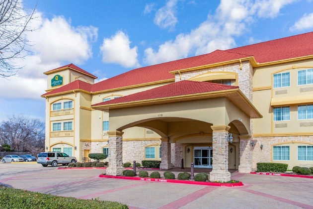Gallery - La Quinta Inn & Suites By Wyndham Ennis