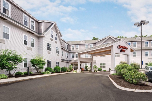 Gallery - Hampton Inn Dover