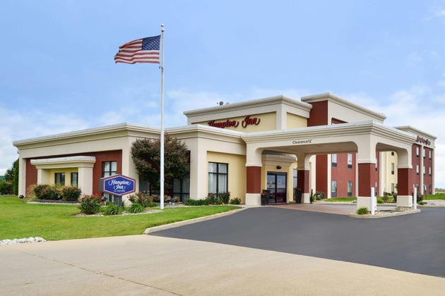 Gallery - Hampton Inn Litchfield