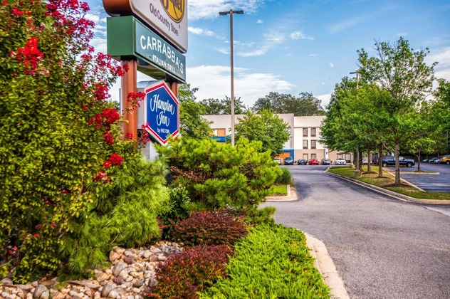 Gallery - Hampton Inn Waldorf
