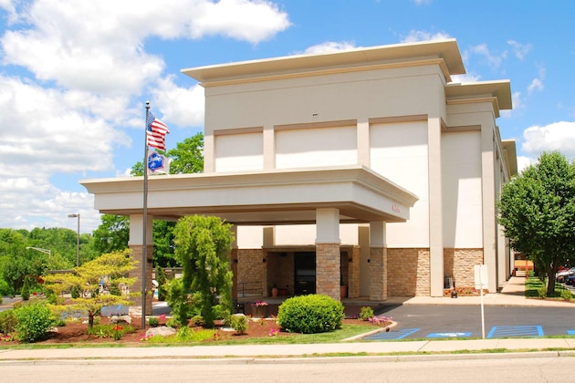 Gallery - Hampton Inn Bloomington