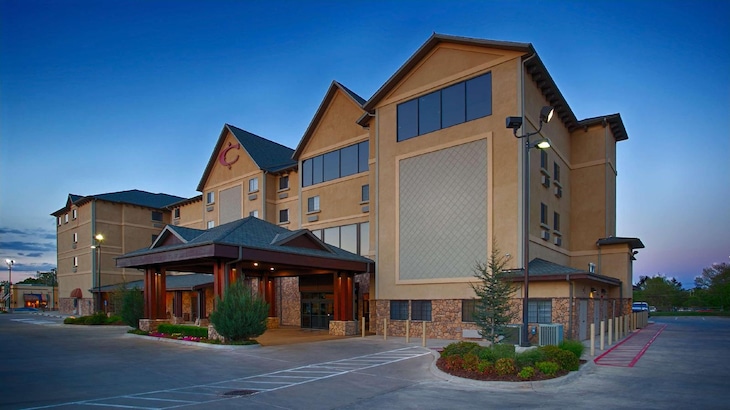Gallery - Best Western Plus Cimarron Hotel & Suites
