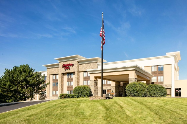 Gallery - Hampton Inn Iowa City Coralville