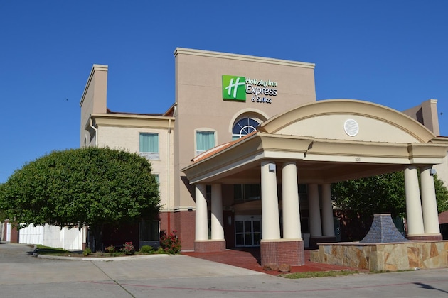 Gallery - Holiday Inn Express Hotel & Suites Gainesville By Ihg