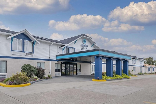 Gallery - Clarion Pointe