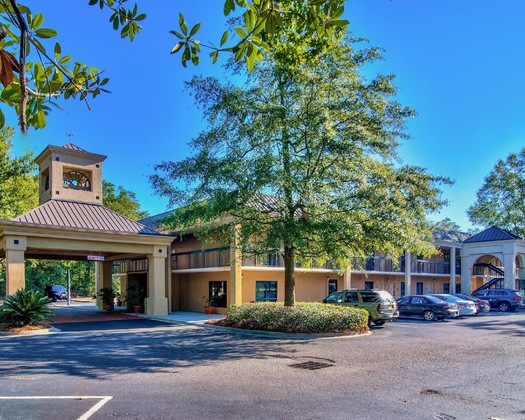Gallery - Clarion Inn & Suites