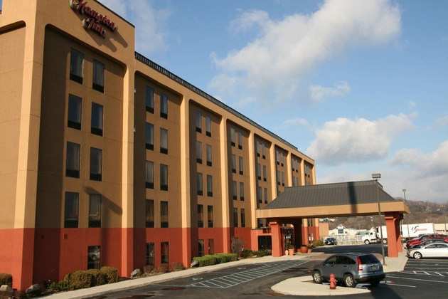 Gallery - Hampton Inn Altoona