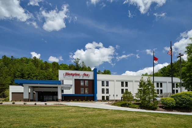 Gallery - Hampton Inn Brevard