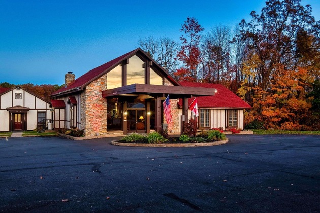 Gallery - Red Roof Inn & Suites Hazleton