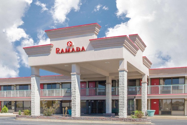 Gallery - Ramada By Wyndham Edgewood Hotel & Conference Center