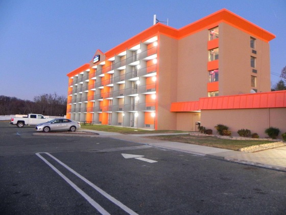 Gallery - Howard Johnson By Wyndham Lexington