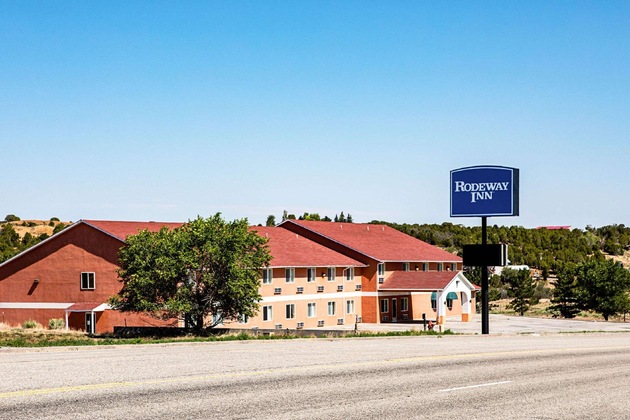 Gallery - Rodeway Inn & Suites