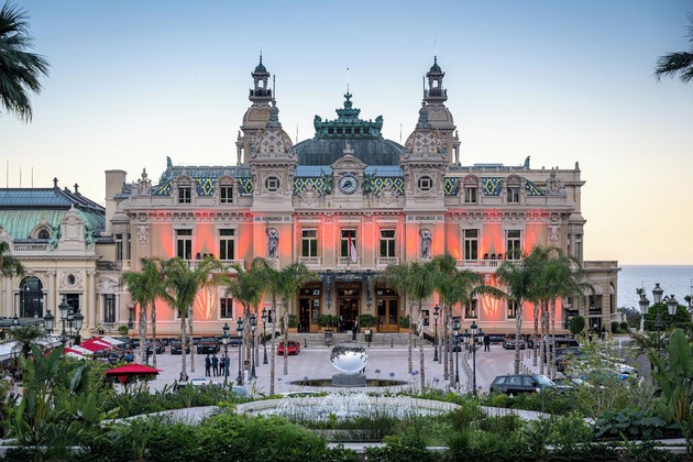 Gallery - Monte Carlo Beach