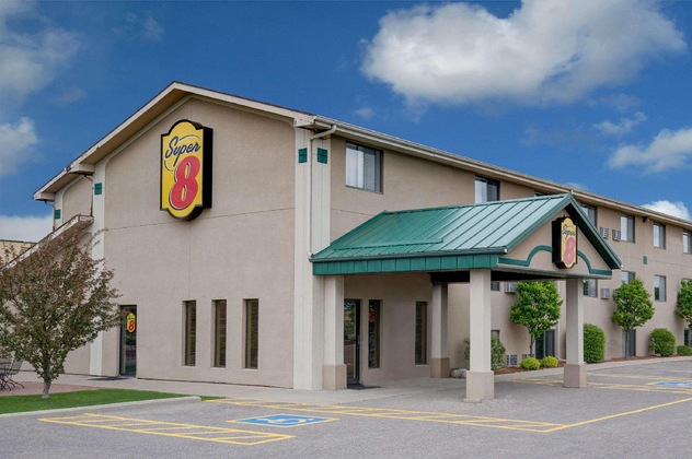 Gallery - Super 8 By Wyndham Willmar