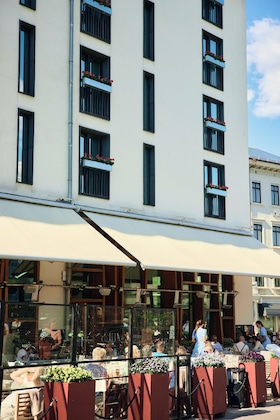 Gallery - Avalon Hotel