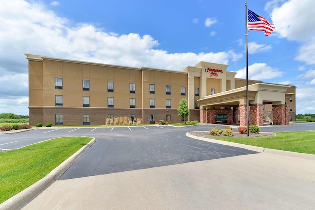 Gallery - Hampton Inn Muscatine