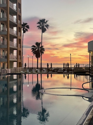 Gallery - Peninsula Island Resort & Spa - Beach Front Property At South Padre Island