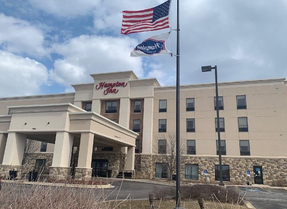 Gallery - Hampton Inn Yorkville