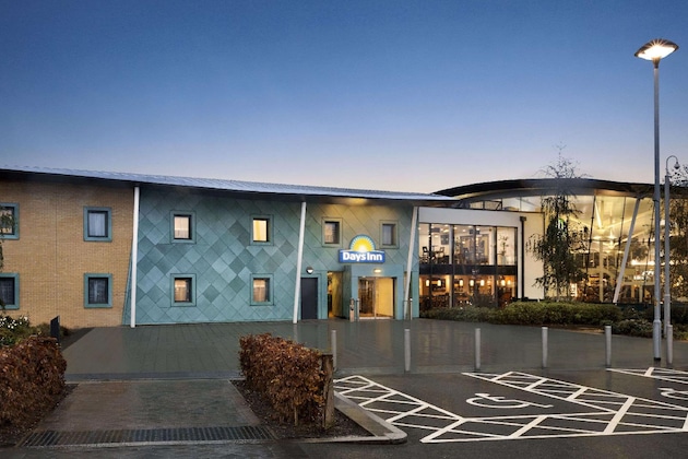 Gallery - Ramada By Wyndham Cobham