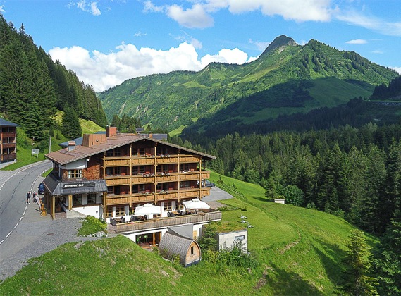 Gallery - Alpine Lifestyle Berghotel Madlener