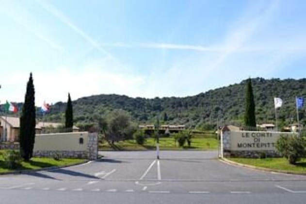 Gallery - Le Corti Di Montepitti