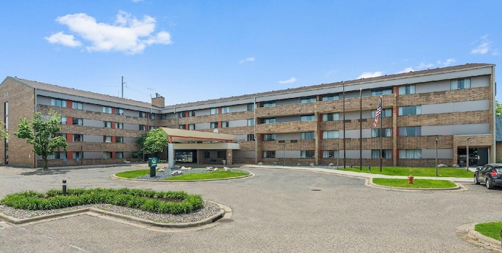 Gallery - Quality Inn & Suites Mall Of America - Msp Airport