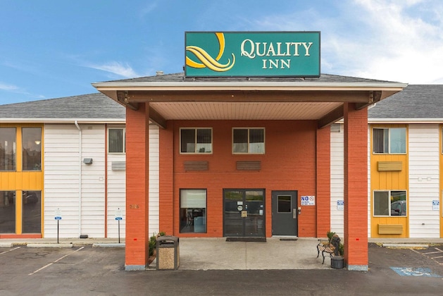 Gallery - Quality Inn Airport