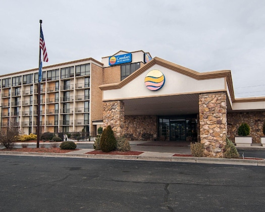 Gallery - Comfort Inn & Suites Near Danville Mall