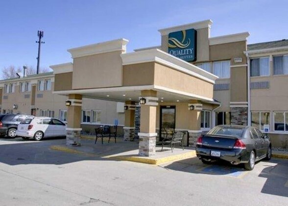 Gallery - Quality Inn & Suites Des Moines Airport