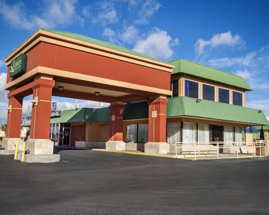 Gallery - Quality Inn And Suites Airport