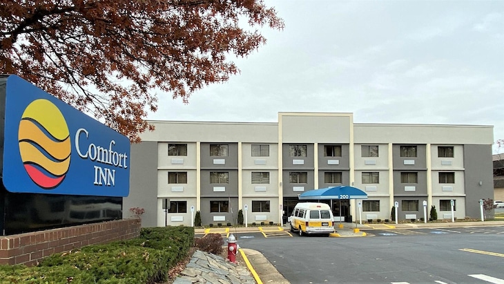 Gallery - Comfort Inn Herndon-Reston