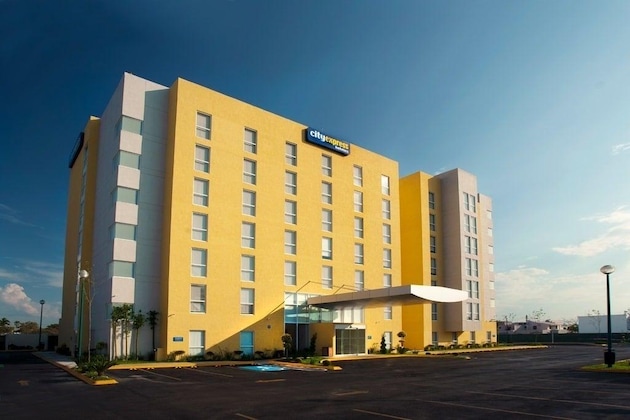 Gallery - City Express Aguascalientes Sur