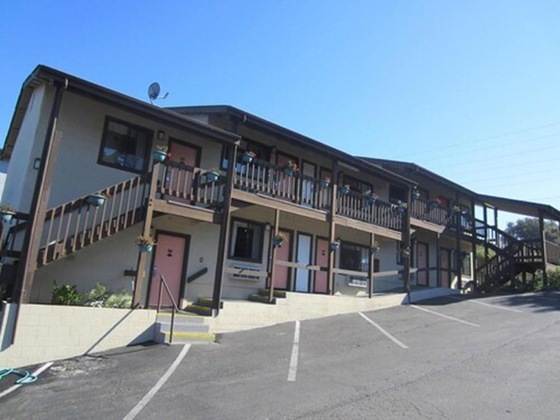 Gallery - Monterey Fairgrounds Inn