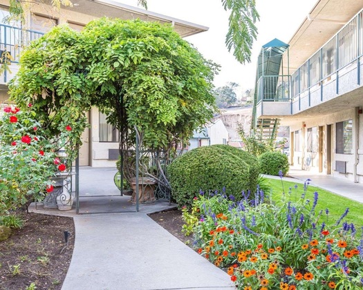 Gallery - The Oakhurst Inn At Yosemite
