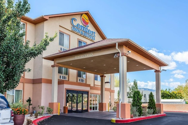 Gallery - Comfort Inn & Suites Airport Convention Center