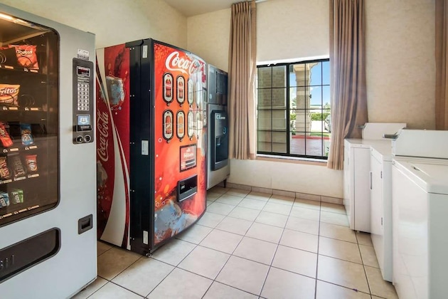 Gallery - Clarion Inn And Suites Weatherford